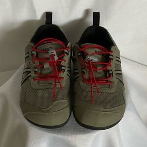 XERO SHOES NEW.
